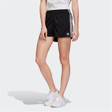 adidas 3 streifen shorts damen|Adidas three stripes branding.